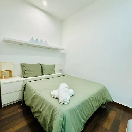 032 Center Barca 32 Apartment *